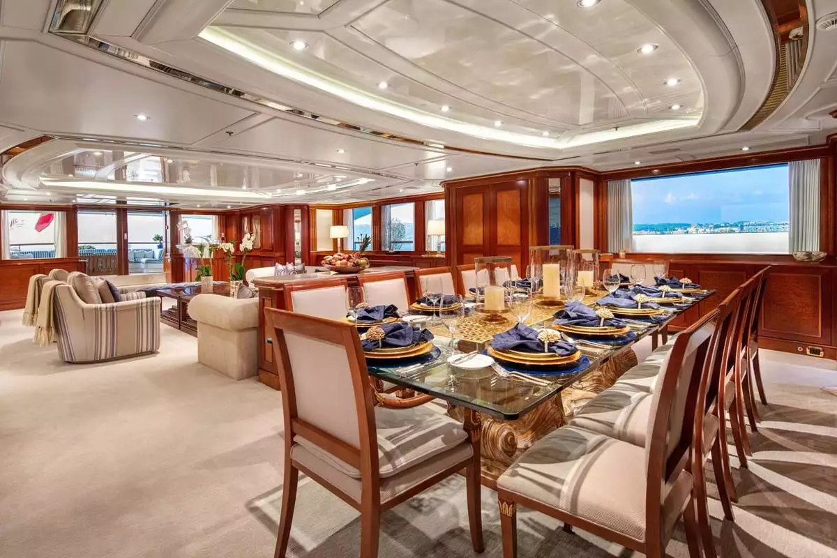 Interior del yate Lady Michelle