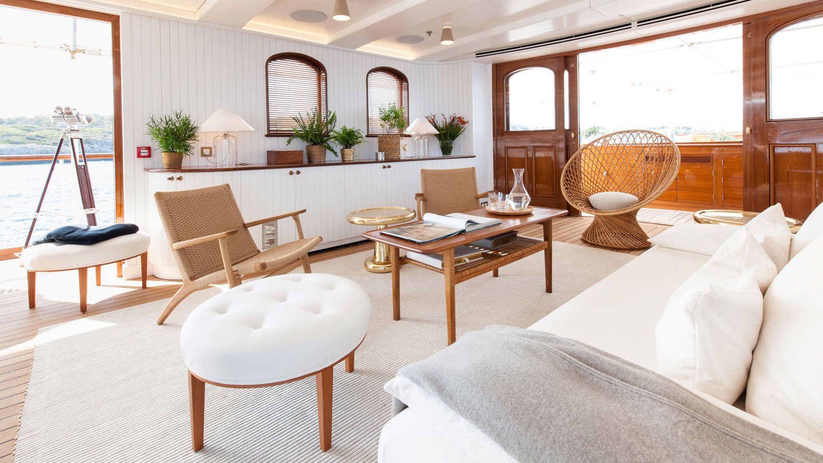 interno dell'yacht Shemara