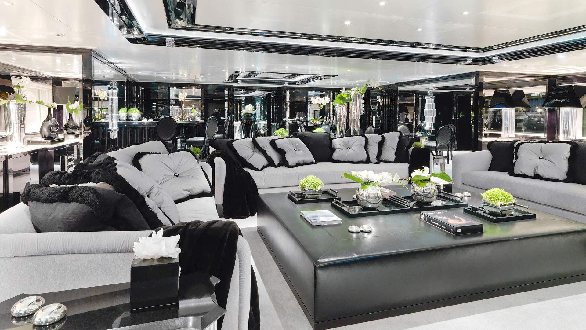 Innenraum der Yacht Silver Angel 