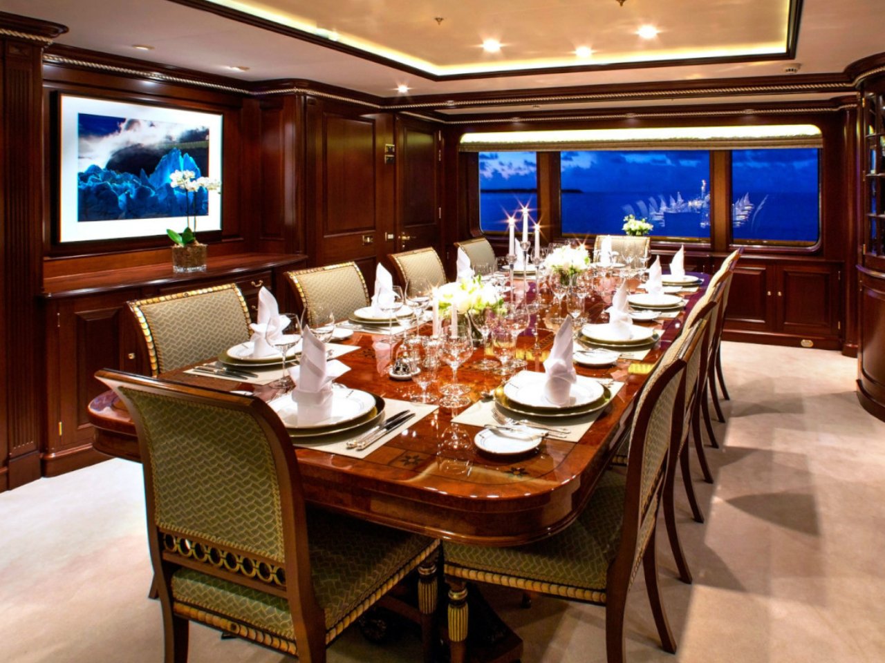 yacht Teleost interior