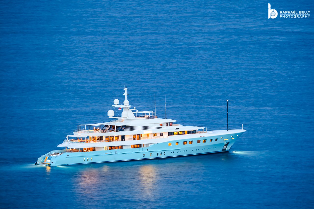 AXIOMA Yacht • Dunya Yachts • 2013 • Propriétaire Dmitry Pumpyansky