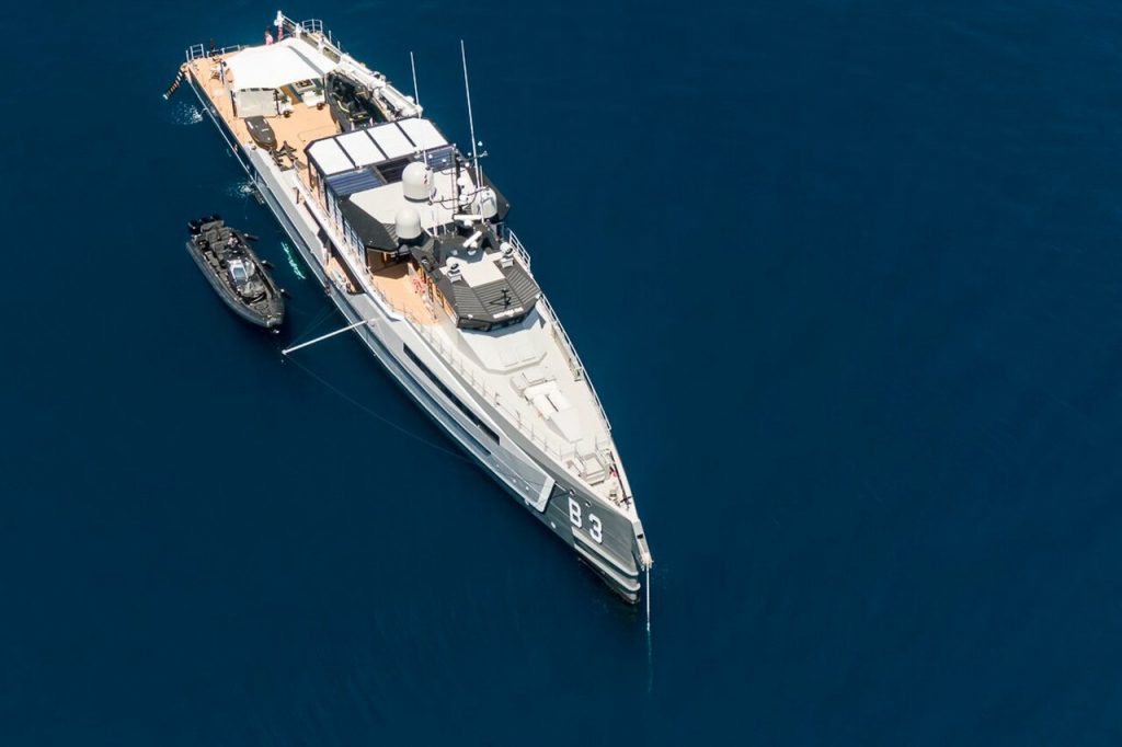 yacht b3 owner