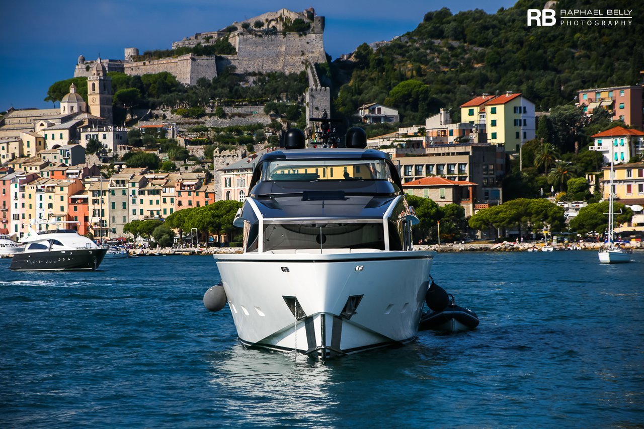 BLUESMOBILE yacht • San Lorenzo SX88 • 2021 • armatore Valentino Rossi