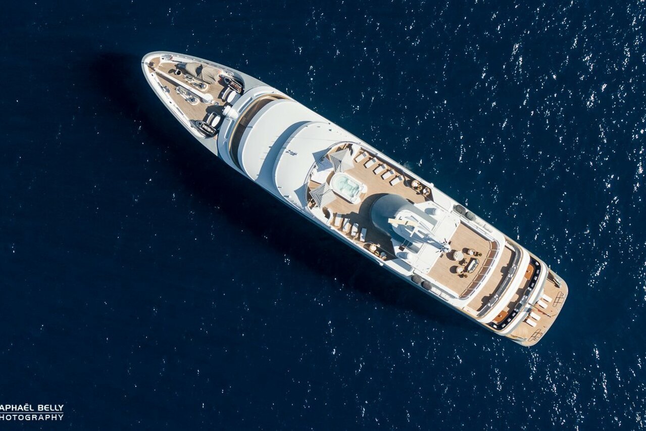 BOADICEA Yacht • Amels • 1999 • Besitzer Gabriele Volpi