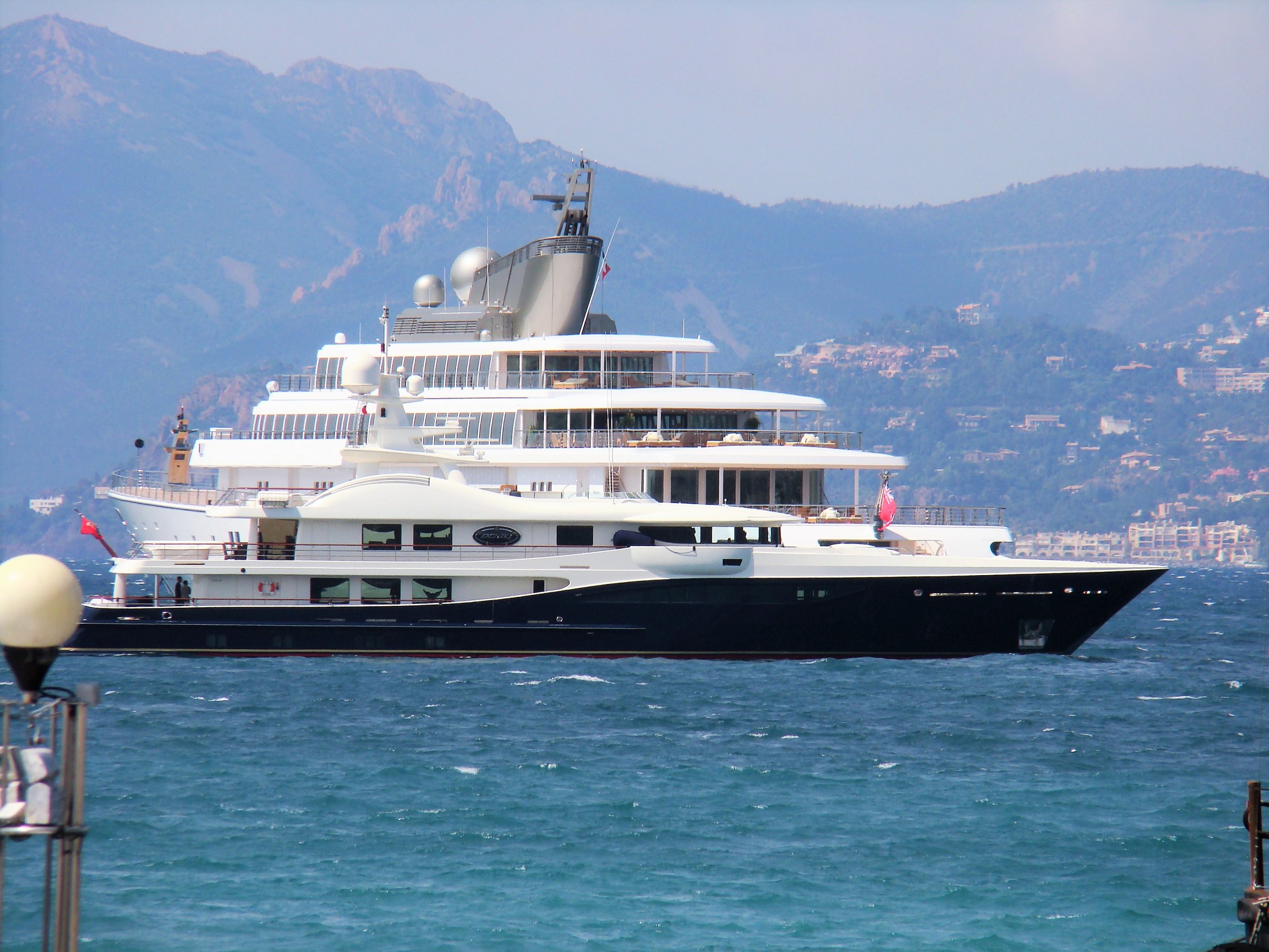 Deniki yacht • Amels • 2007 • proprietario Marcel Boekhoorn
