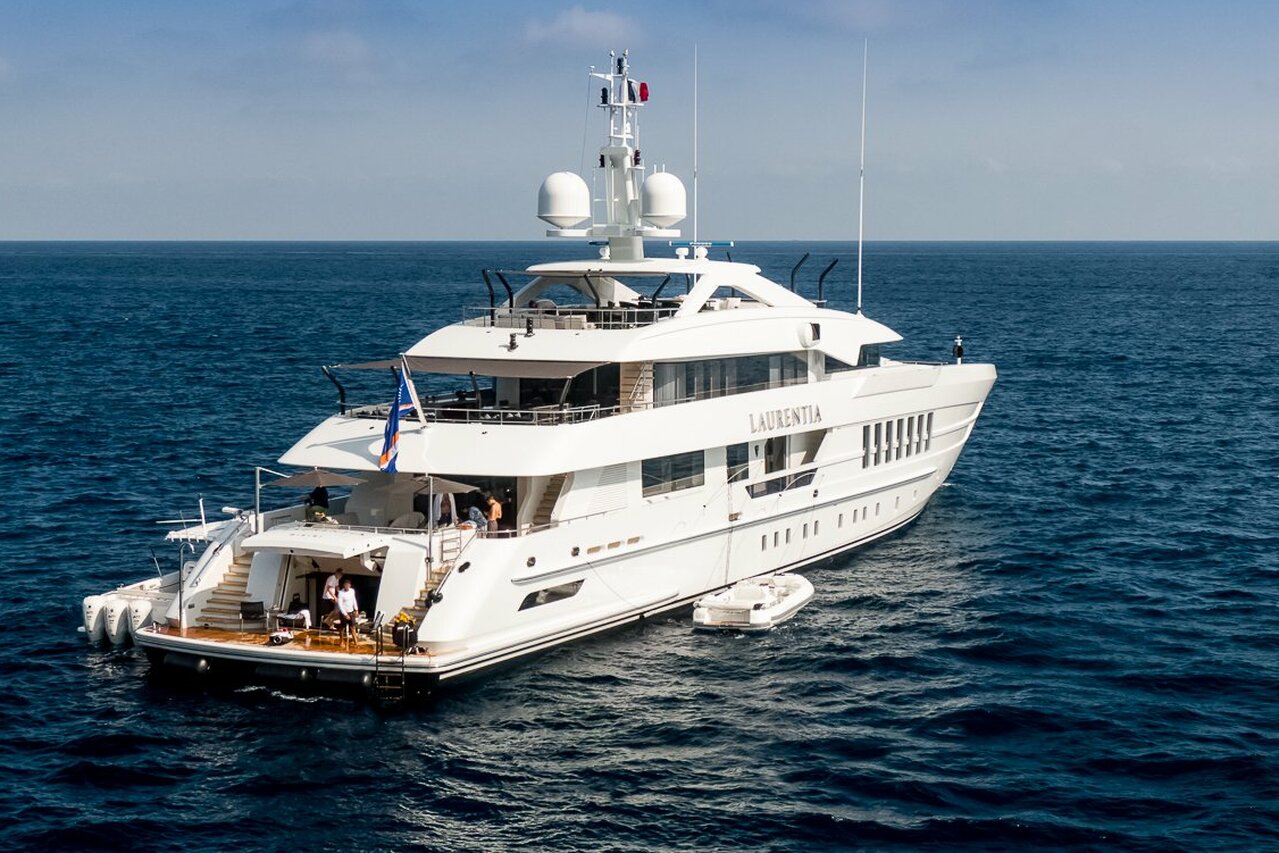 Yate LAURENTIA • Heesen • 2017 • Propietario mexicano 