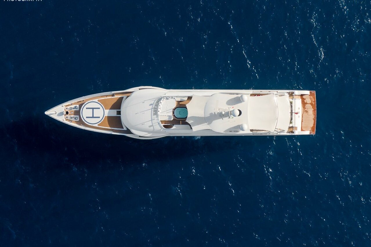 MADAME KATE Yacht • Amels • 2015 • Owner Alexandre Grendene Bartelle