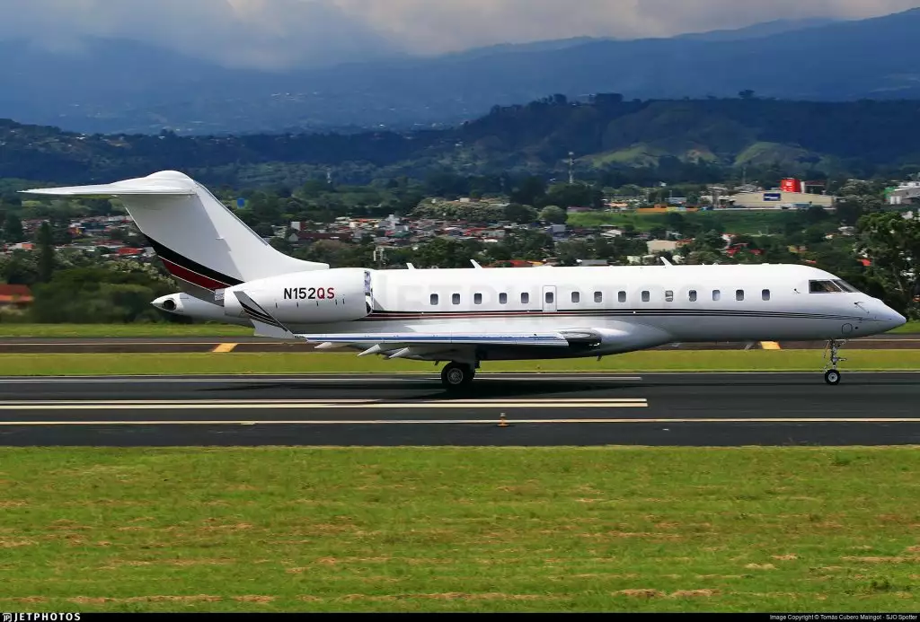 N152QS - Bombardier Global 6000 - John Pollock 