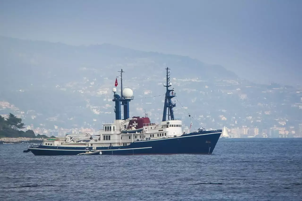 Яхта Sea Ranger • Шихау Зеебек • 1973 год • владелец Габриэль Валентин Команеску