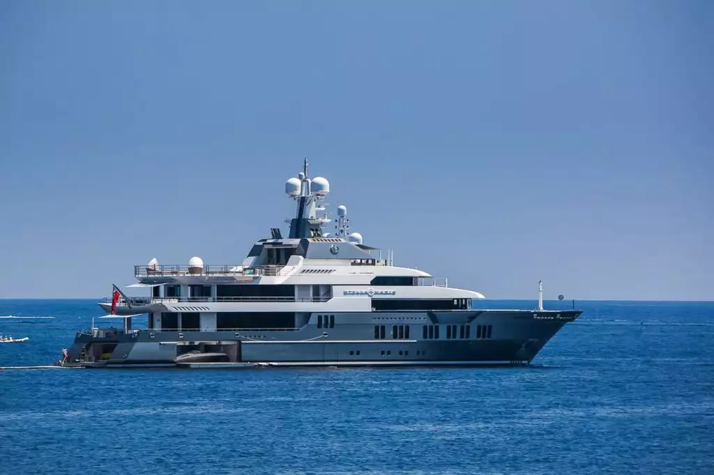 Yacht Stella Maris • Viareggio Superyachts • 2013 • propriétaire Rashid Sardarov
