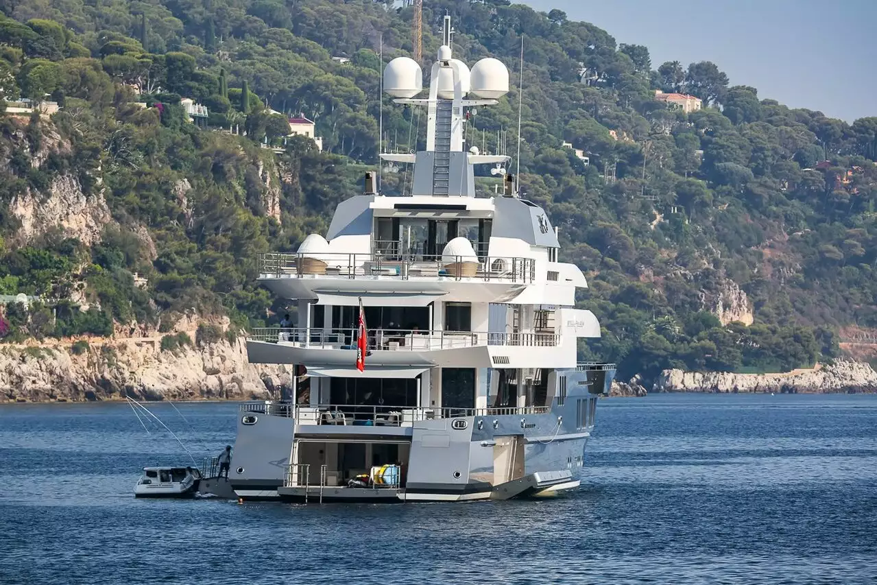 Яхта Stella Maris • Viareggio Superyachts • 2013 • владелец Рашид Сардаров
