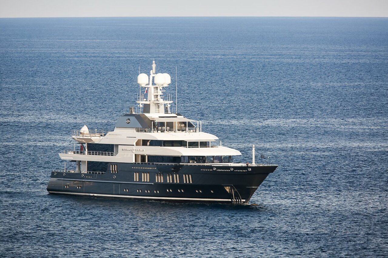 Stella Maris yate - Viareggio Superyachts - 2013 - propietario Rashid Sardarov