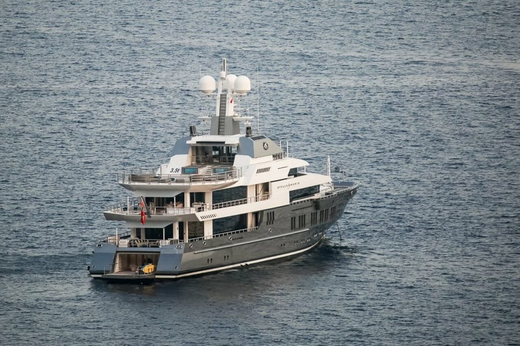 Stella Maris yat • Viareggio Superyachts • 2013 • sahibi Rashid Sardarov