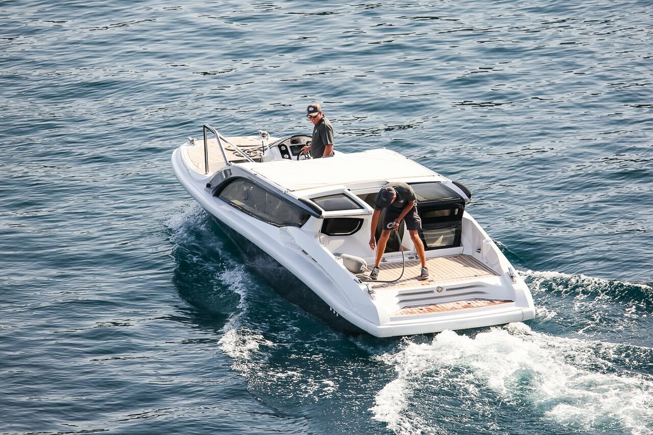 Tender voor Stella Maris-jacht (HTM 825 Limo) – 8,25m – High Tech Marine