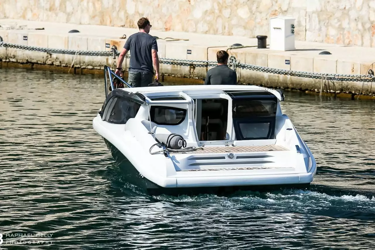 Яхта Tender To Stella Maris (HTM 825 Limo) – 8,25 м – High Tech Marine