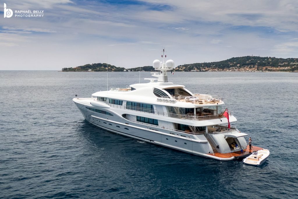 VENTUM MARIS yacht • Amels • 2011 • Owner Dario Ferrari