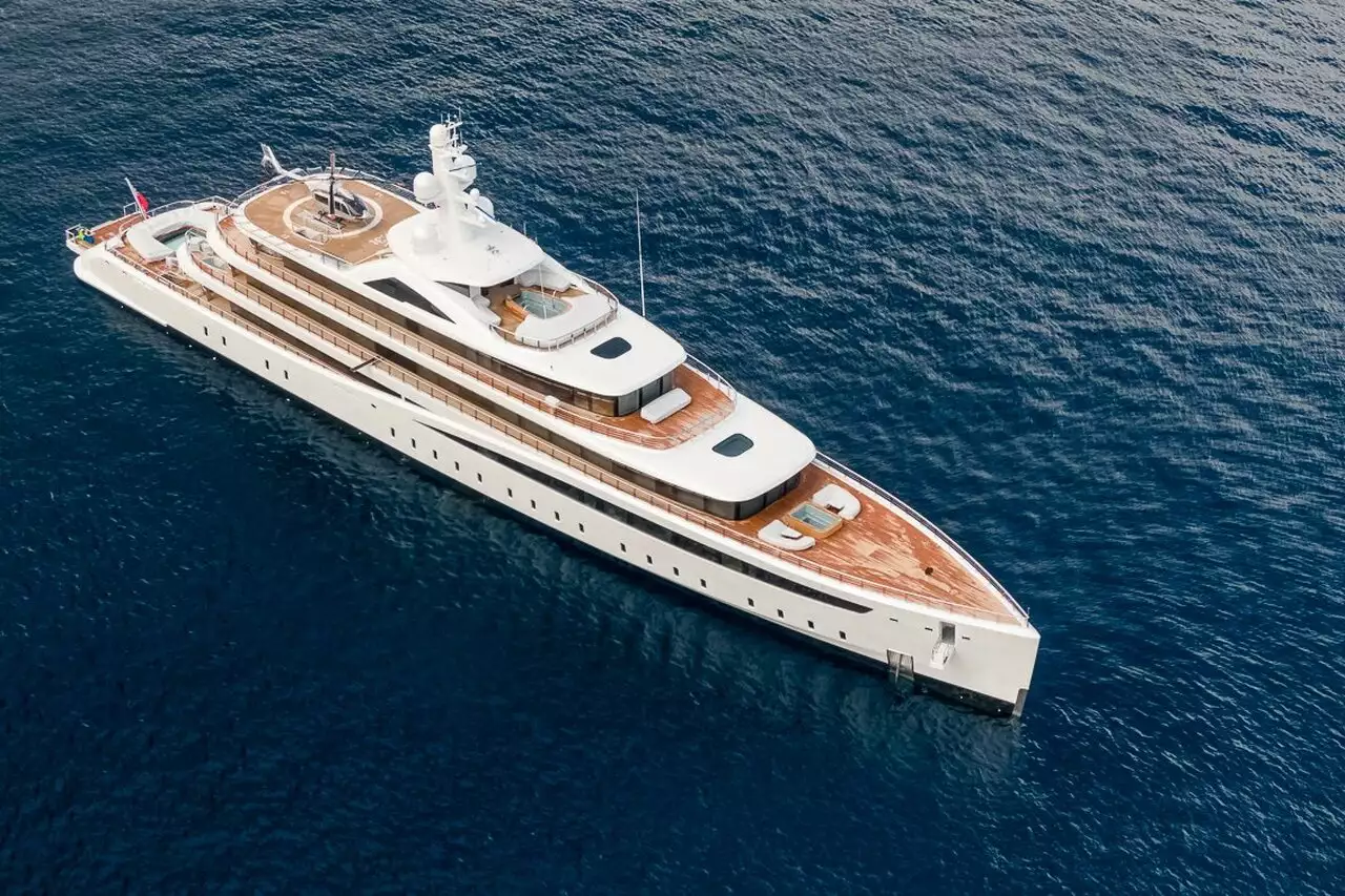 يخت VIVA • Feadship • 2021 • المالك فرانك فيرتيتا