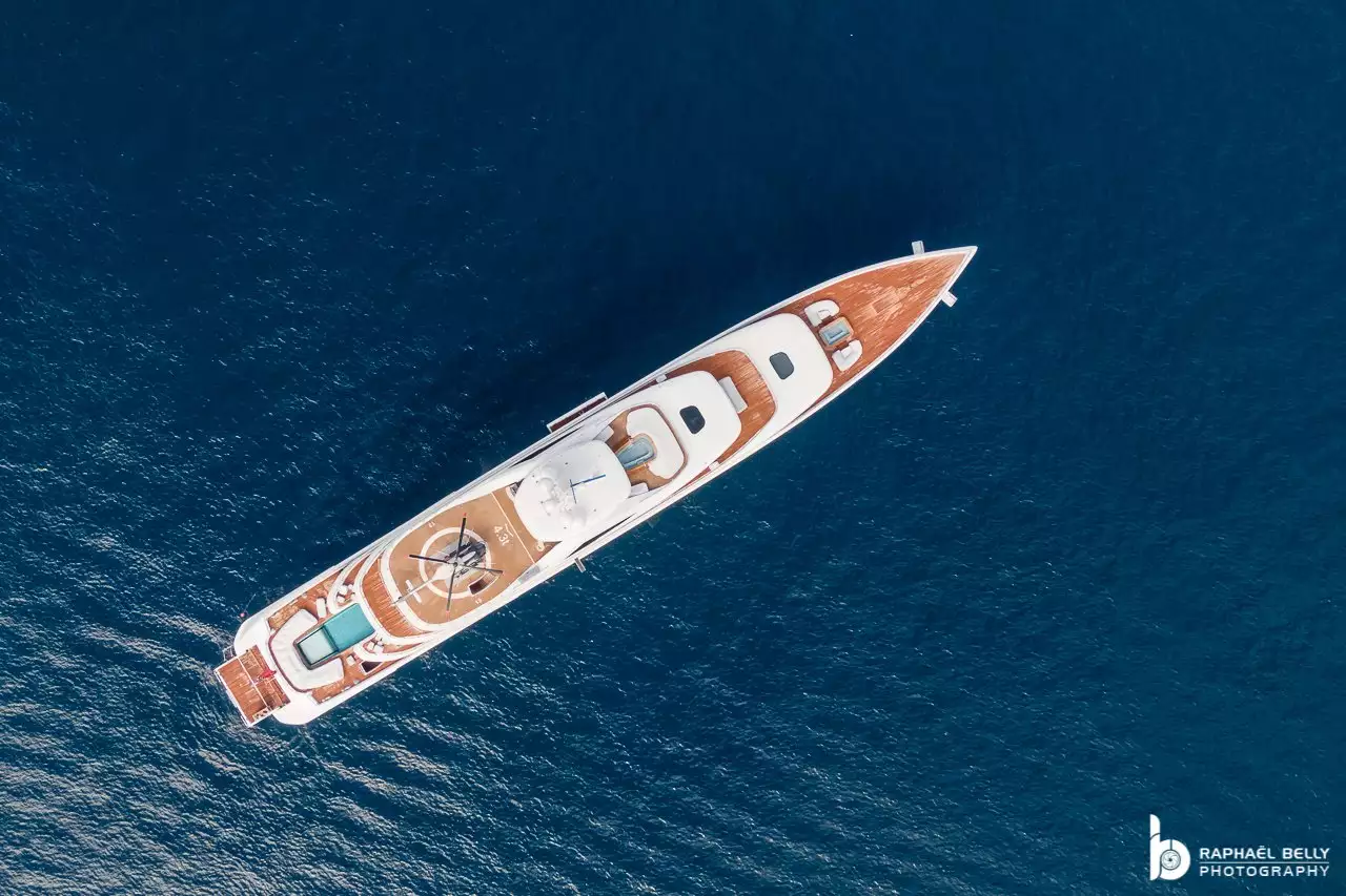 يخت VIVA • Feadship • 2021 • المالك فرانك فيرتيتا