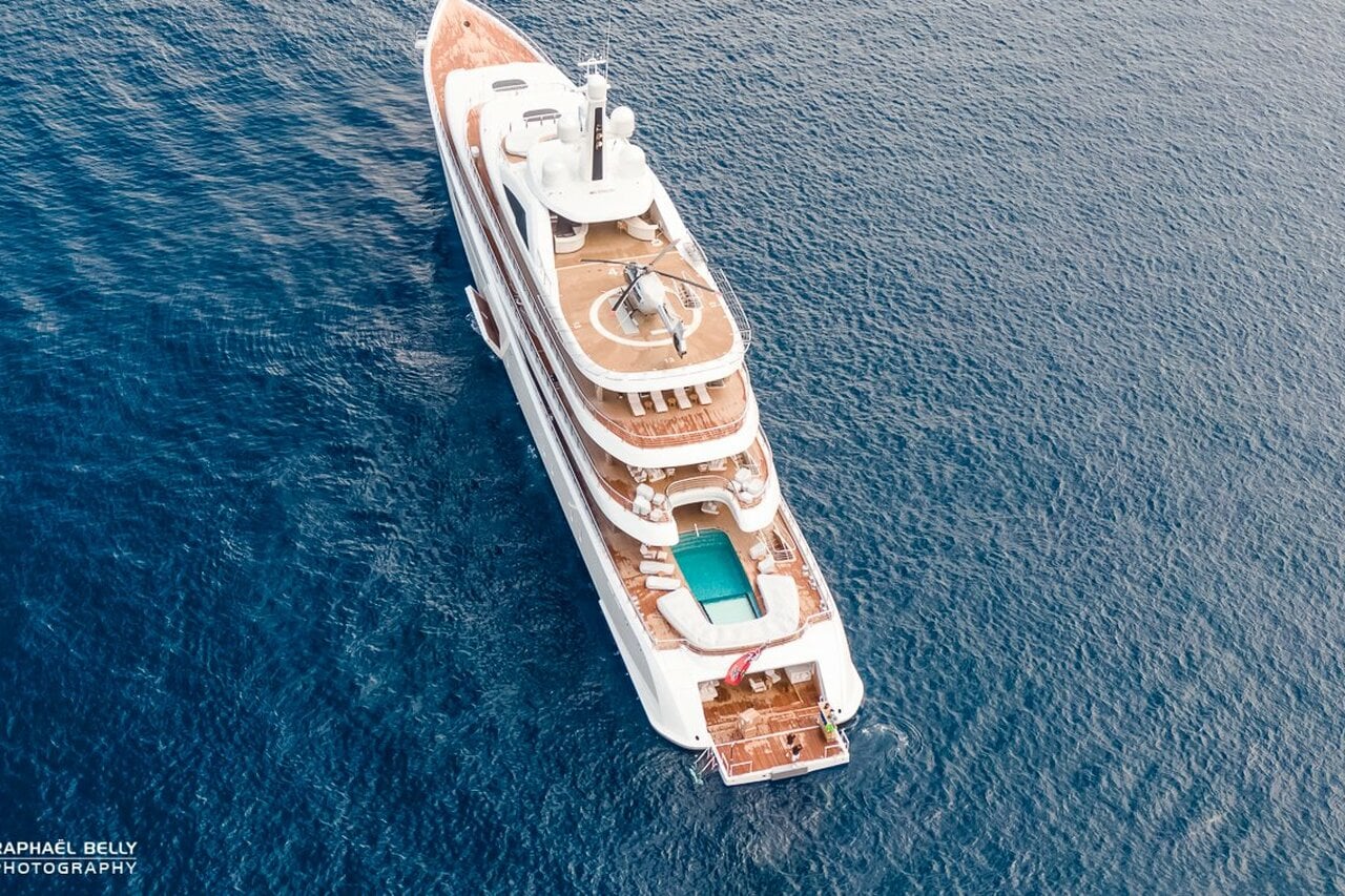 VIVA Yacht • Feadship • 2021 • Owner Frank Fertitta