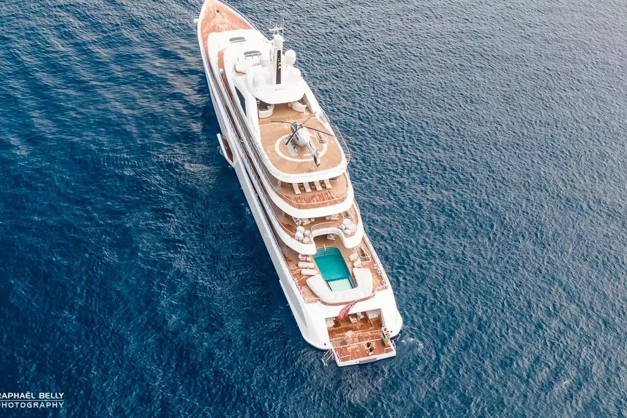 يخت VIVA • Feadship • 2021 • المالك فرانك فيرتيتا
