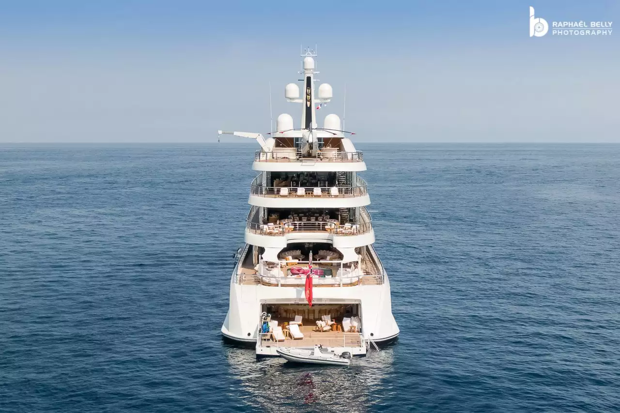 يخت VIVA • Feadship • 2021 • المالك فرانك فيرتيتا
