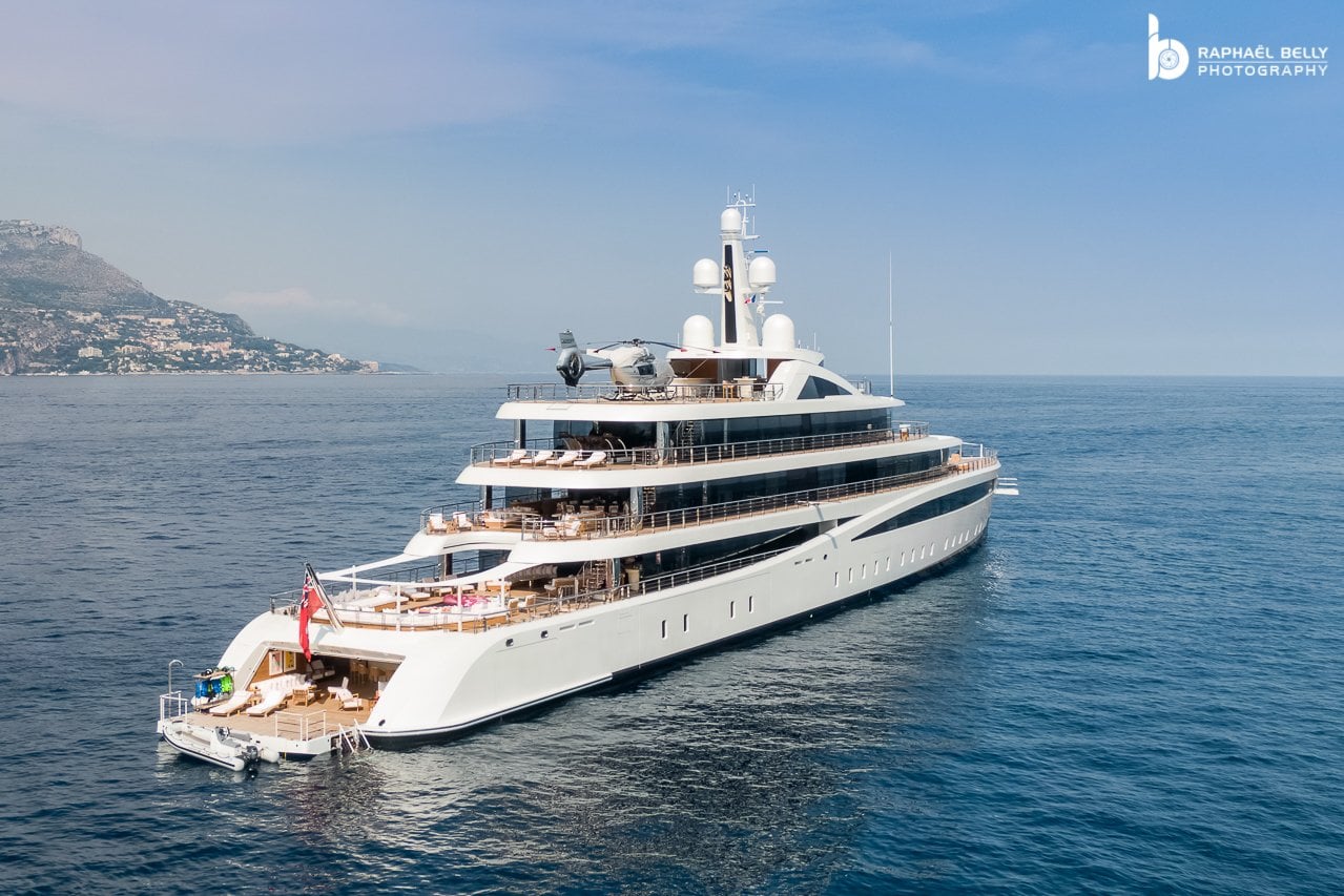 VIVA Yacht • Feadship • 2021 • Owner Frank Fertitta