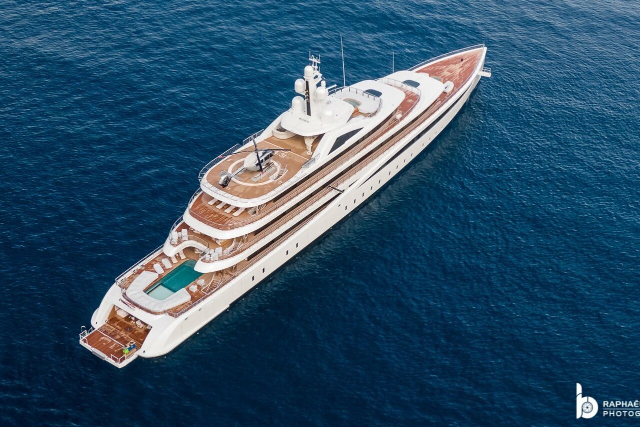 يخت VIVA • Feadship • 2021 • المالك فرانك فيرتيتا