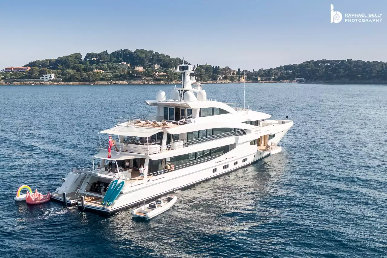 Yacht VOLPINI 2 • Amels • 2018 • propriétaire Lindsay Fox