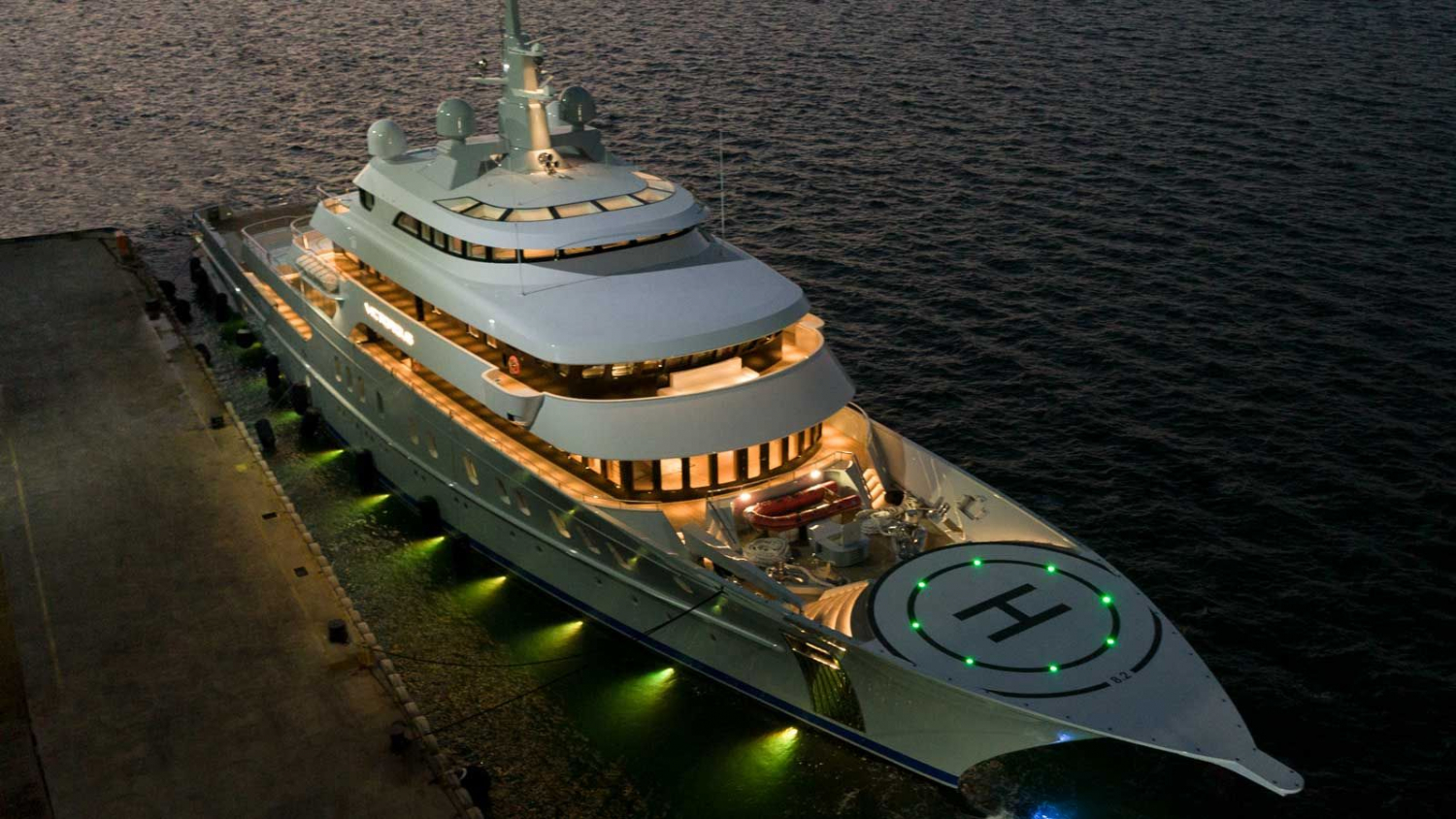 p diddy yacht victorious