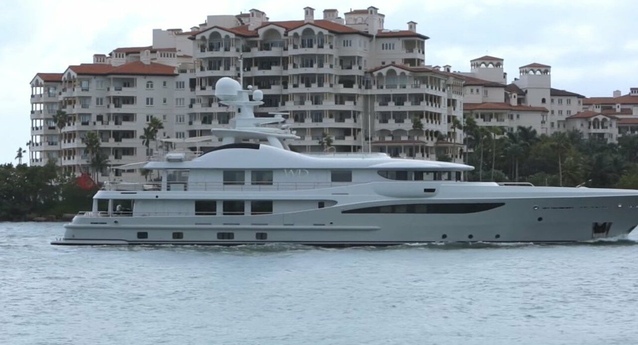 WERE DREAMS yacht • Amels • 2008 • Brazilian Owner