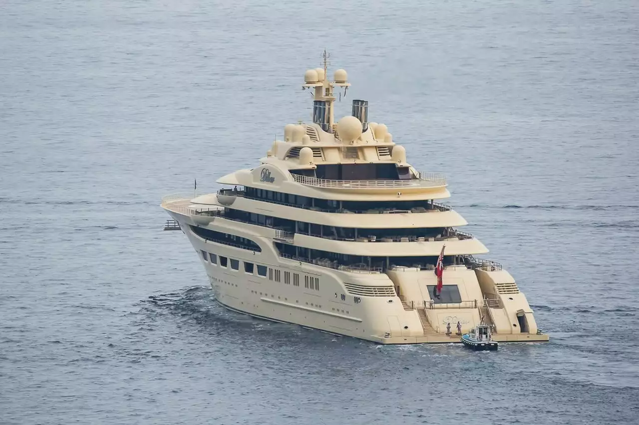 bosse départ Dilbar yacht