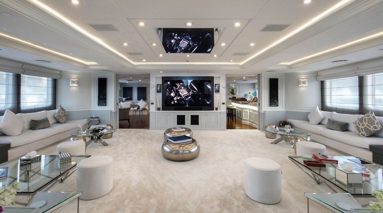 yacht Chakra interior