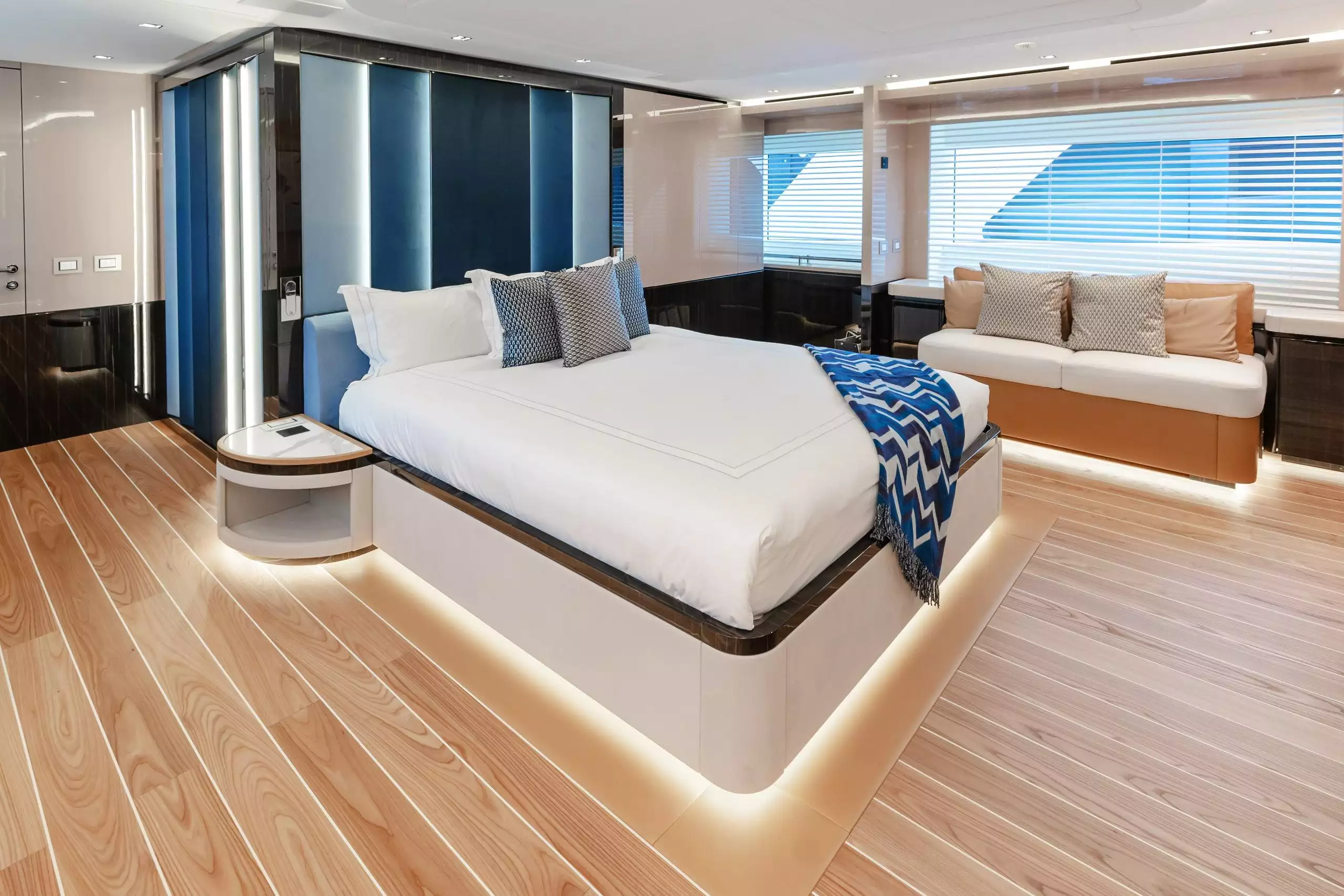 yacht Dopamine interior