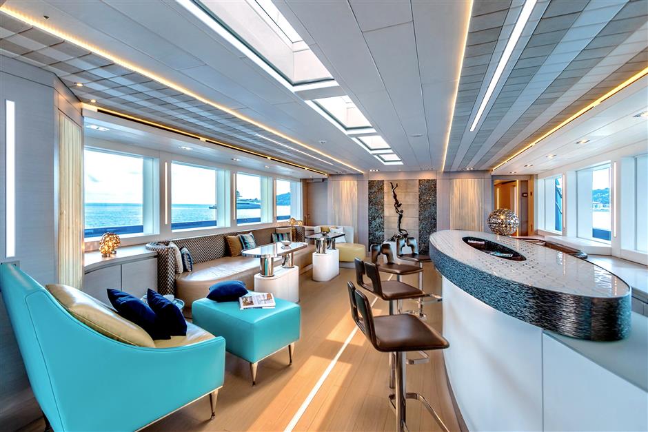 yacht PHILMX interior 