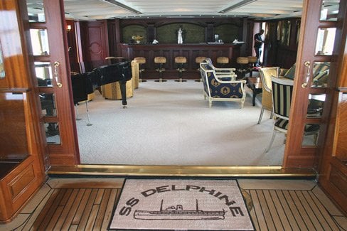 yacht SS Delphine interior