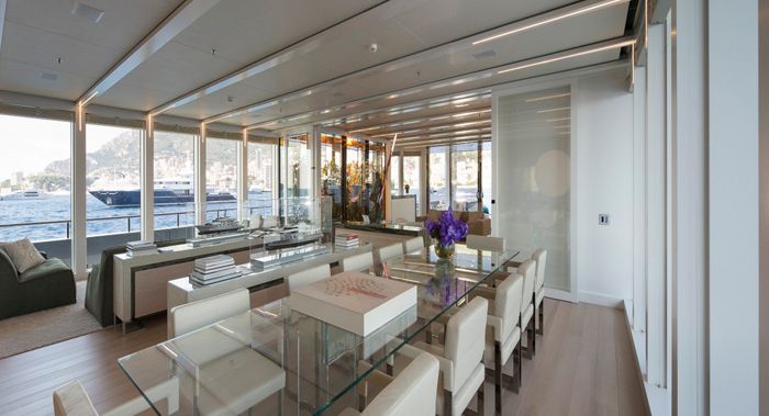 yacht Stella Maris interior 