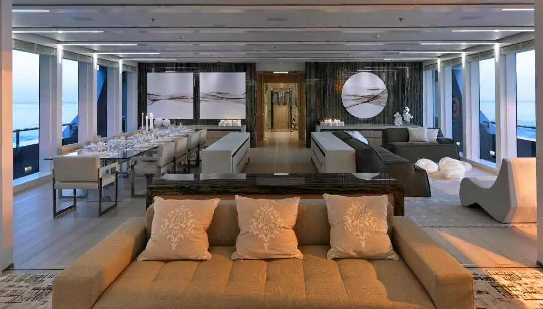 yacht Stella Maris interior 