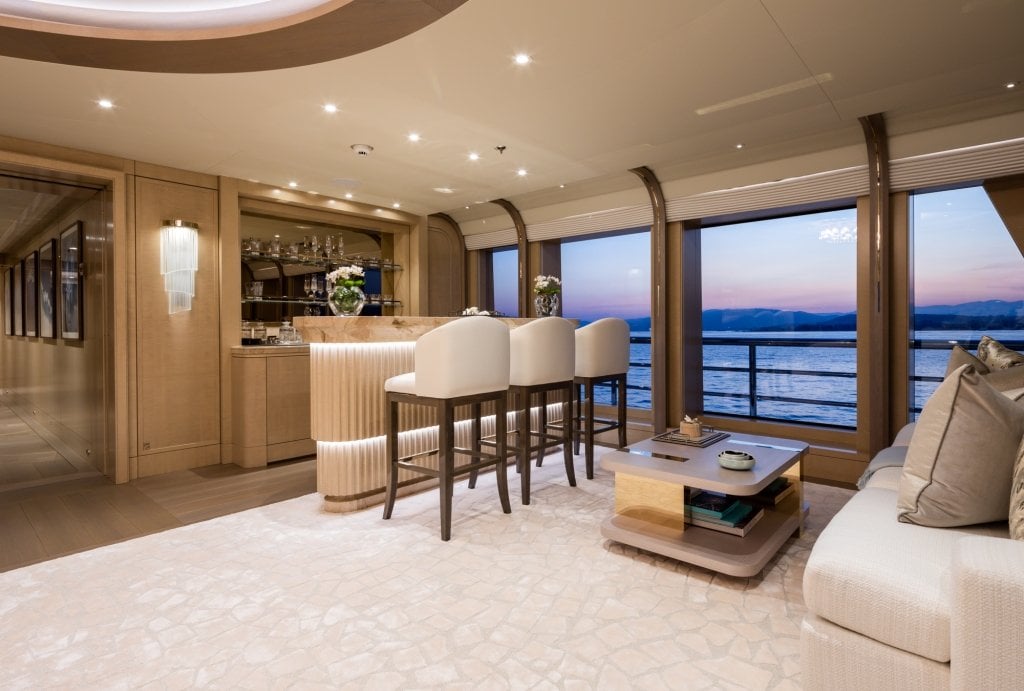 yacht Universe interior 