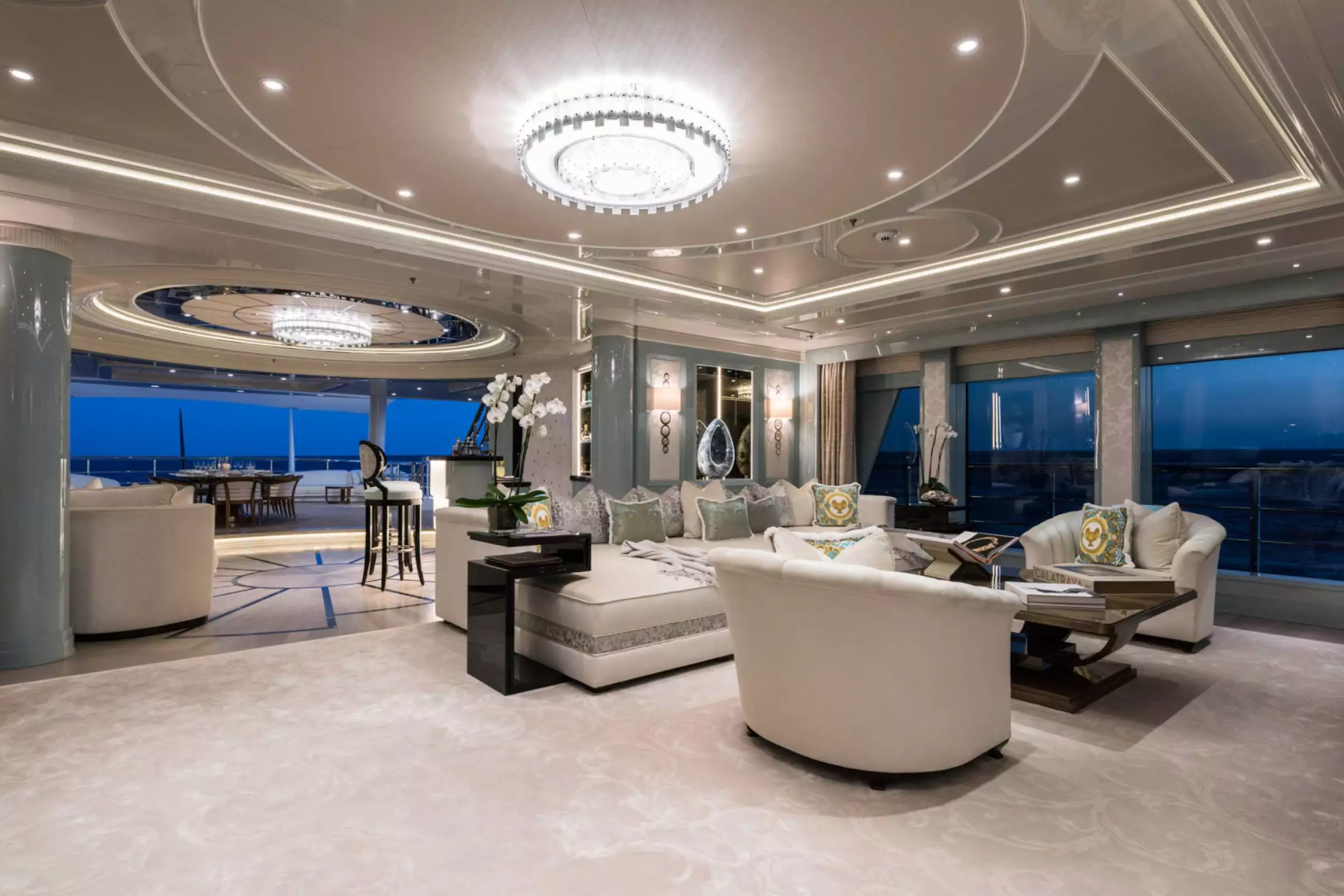 yacht Universe interior 