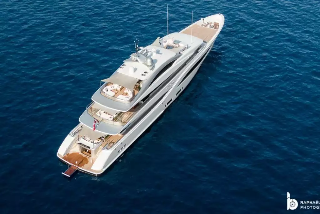 يخت ARROW • Feadship • 2020 • المالك مايكل بلات