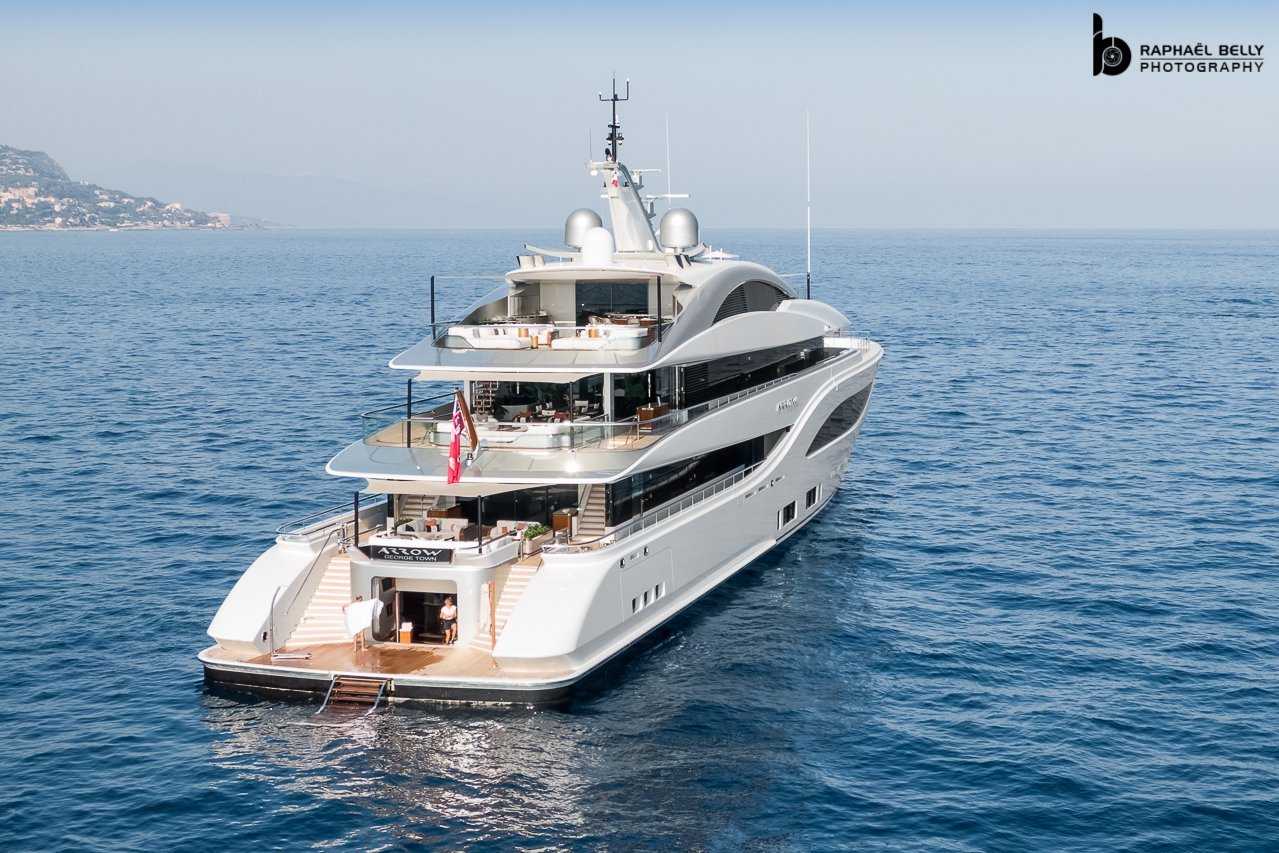 يخت ARROW • Feadship • 2020 • المالك مايكل بلات