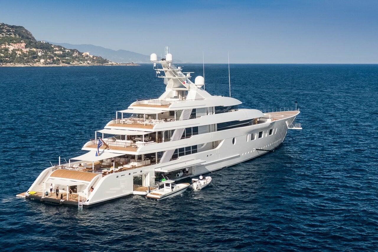BLISS Yacht • Evan Spiegel 200M Superyacht