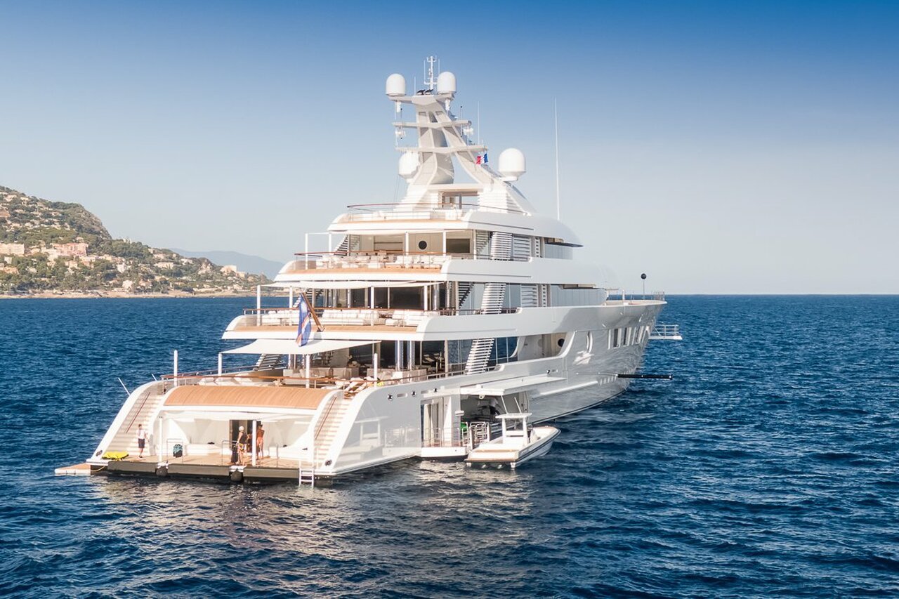 BLISS Yacht • Feadship • 2021 • Owner US Billionaire