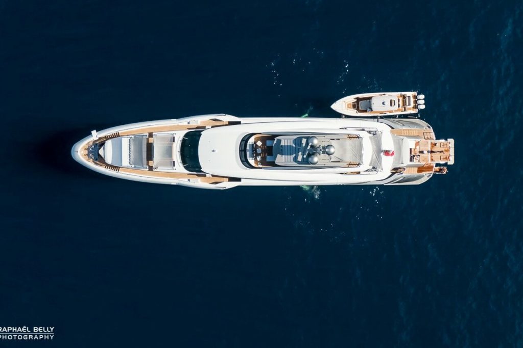 Yacht EIV • Rossi Navi • 2020 • propriétaire