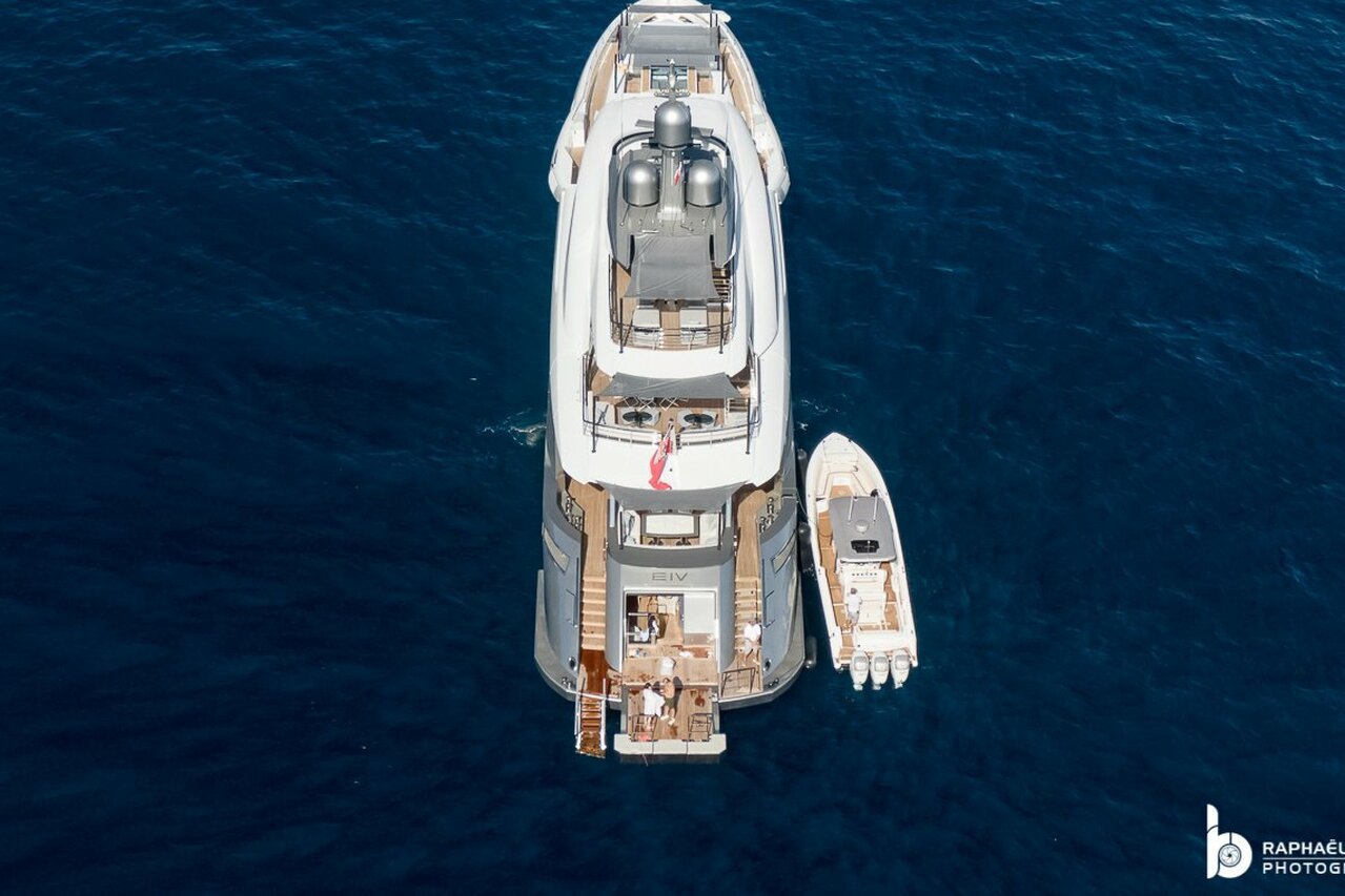 EIV yacht • Rossi Navi • 2020 • owner