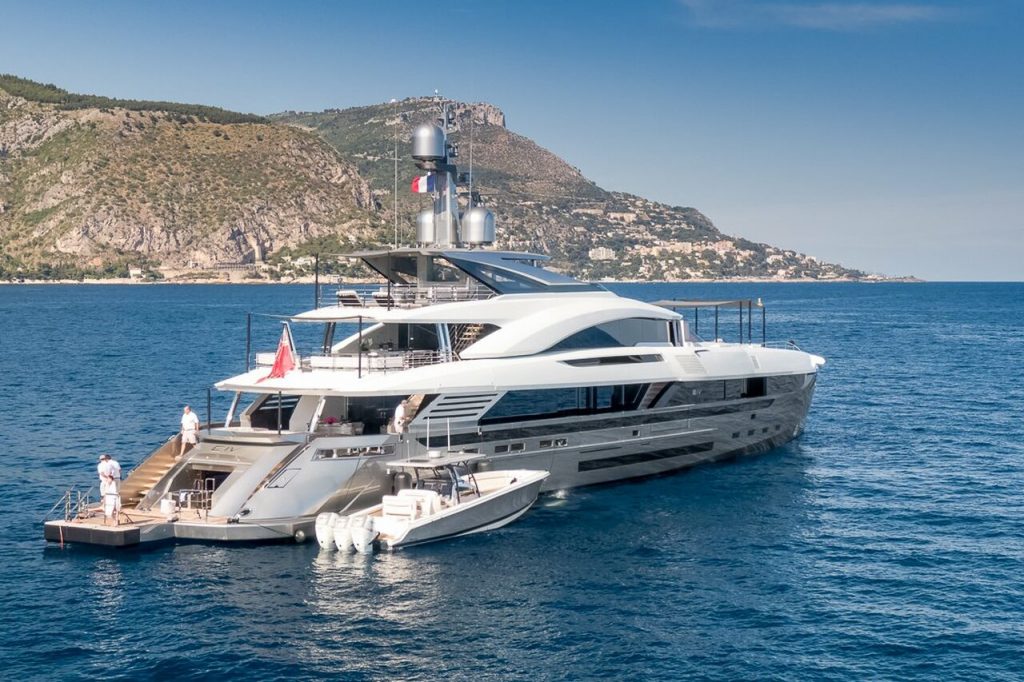 Yacht EIV • Rossi Navi • 2020 • propriétaire