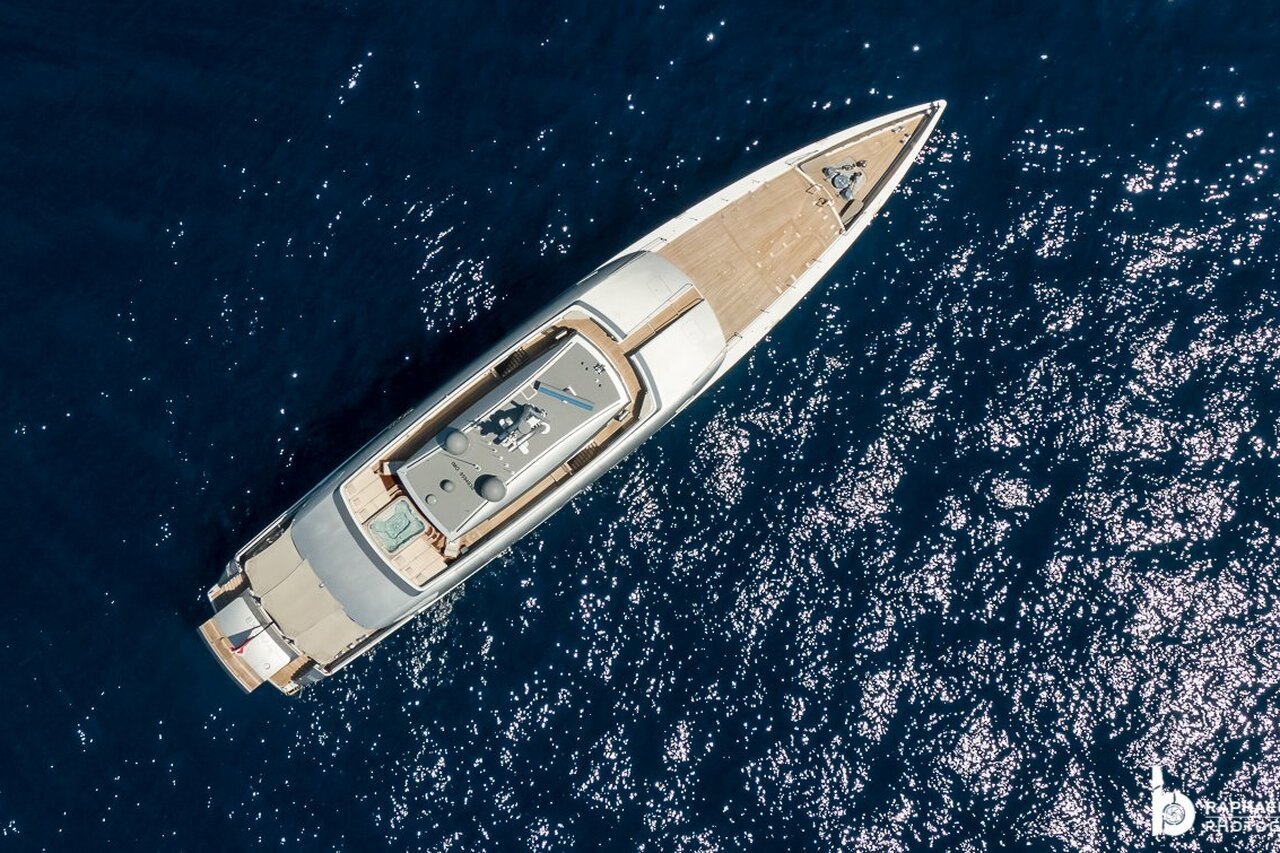 Яхта EXUMA • Perini Navi • 2010 г. • владелец Эрик Виттук