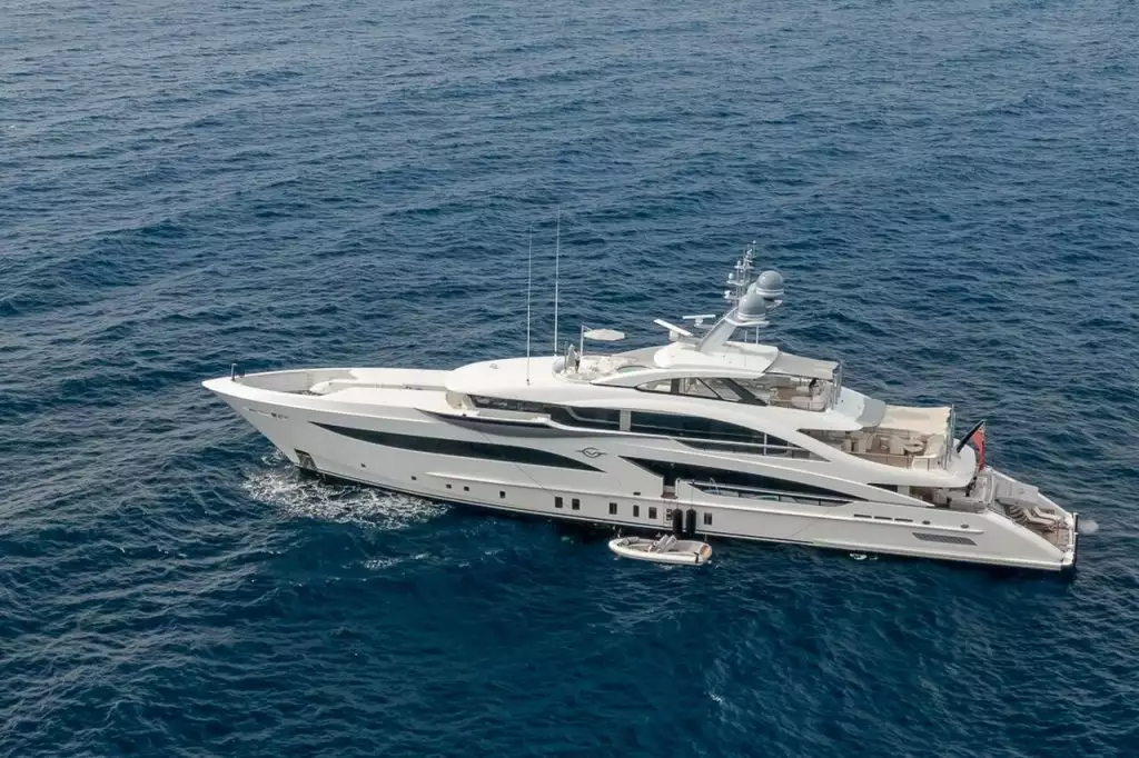 GALVAS Yacht • Heesen Yachts • 2019 • Sahibi Valerie Subbotin