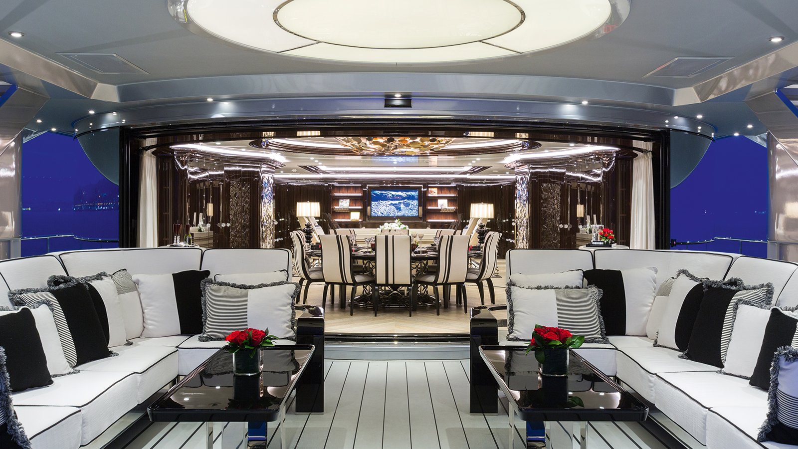 ISA Interior del yate OKTO