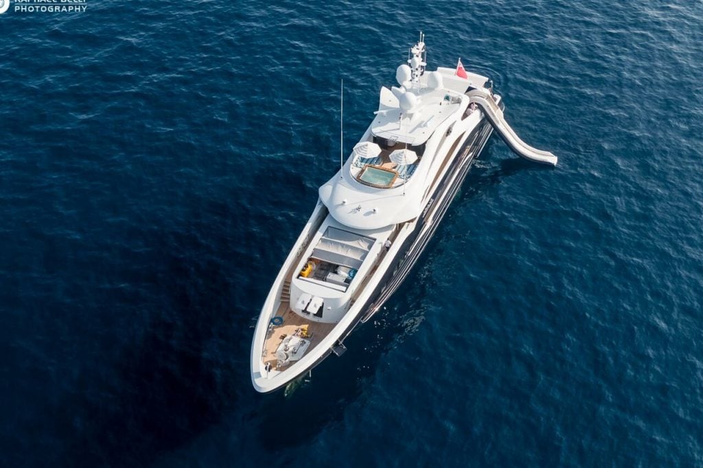 JULIA Yacht (ex SAIRU) • Heesen • 2015 • Propriétaire